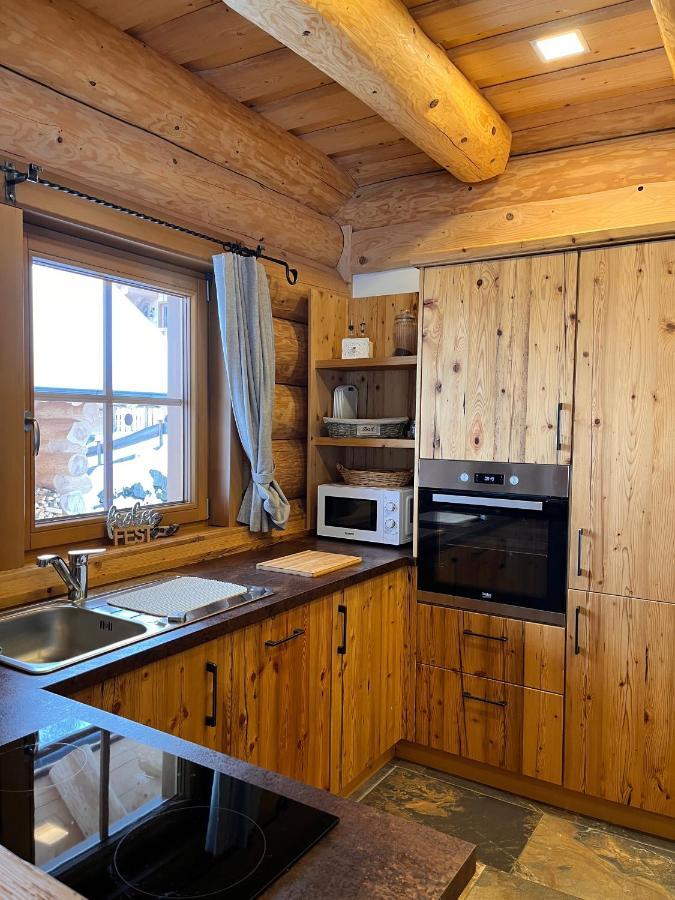 Almzauber Chalets - Haus Enzian Inkl Infrarotliegen Хохриндл Екстериор снимка