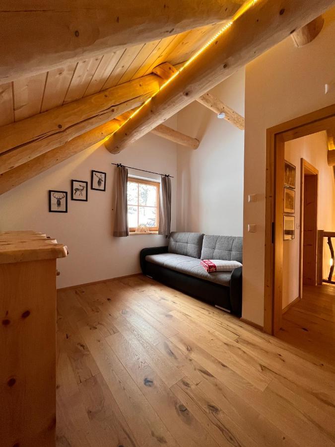 Almzauber Chalets - Haus Enzian Inkl Infrarotliegen Хохриндл Екстериор снимка